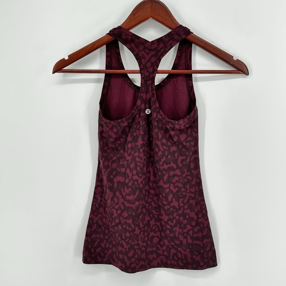 Lululemon Cool Razorback Tank Top Size 2 Purple Plum Leopard Animal Print Yoga - Picture 2 of 4